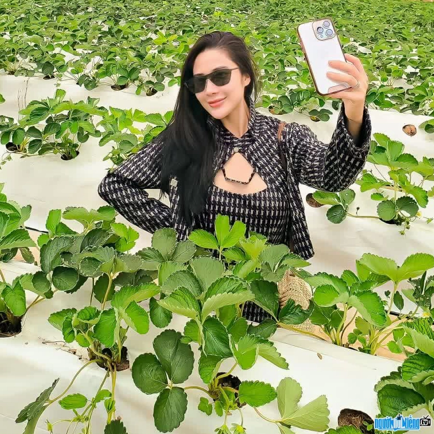 Ảnh mới Gonpinkk TikToker rạng rỡ