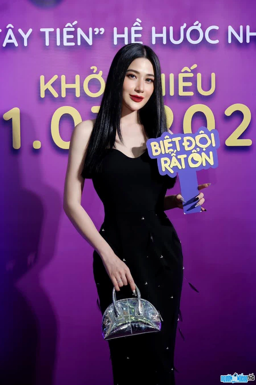 Gonpinkk tại sự kiện phim Biệt đội rất ổn