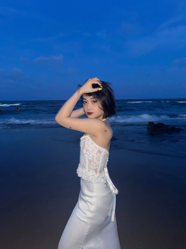 Hảo Thỏ sexy trong ảnh xuyên thấu gợi cảm