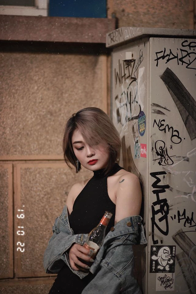 Hình Hảo Thỏ trải lòng hành trình nổi tiếng