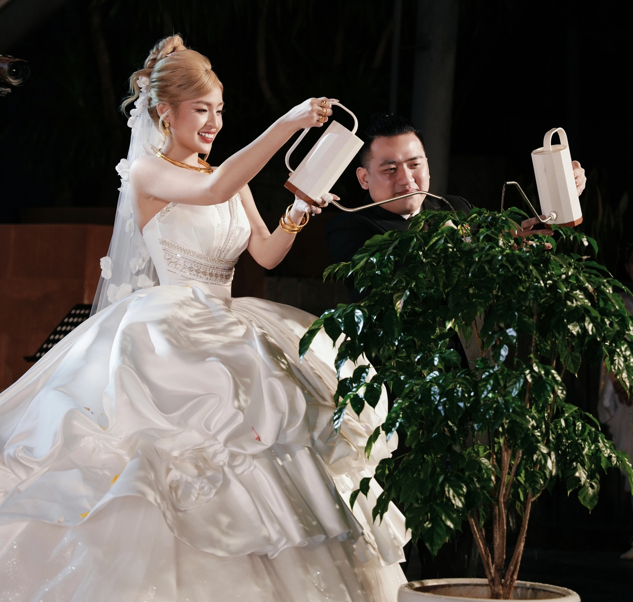 Khoảnh khắc đẹp Trần Thanh Tâm đám cưới