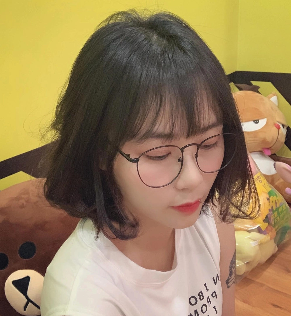 MisThy reaction hài hước chân thật