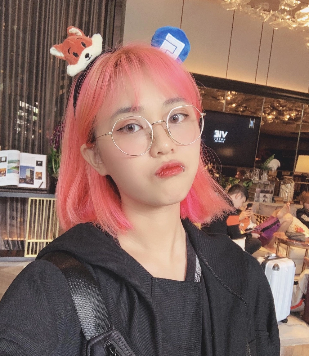 MisThy streamer phong cách độc đáo nổi tiếng