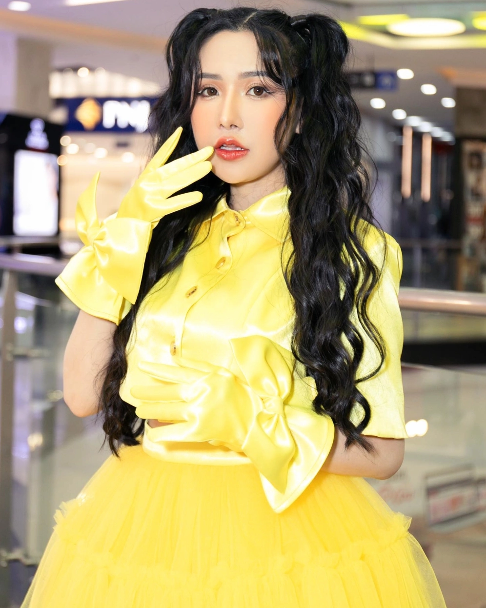 Thần thái đỉnh cao Viên Vibi Live Bigo
