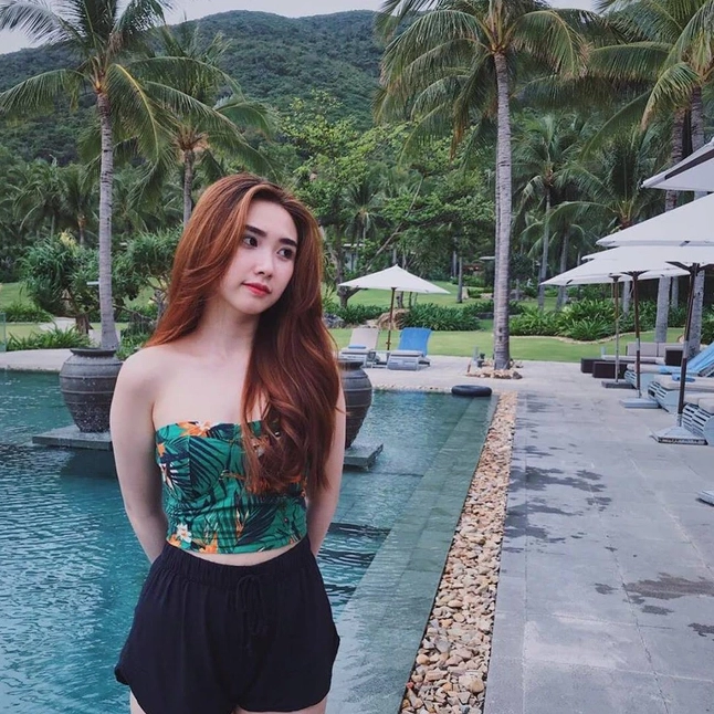 Thanh Mèo tinh tế đường nét