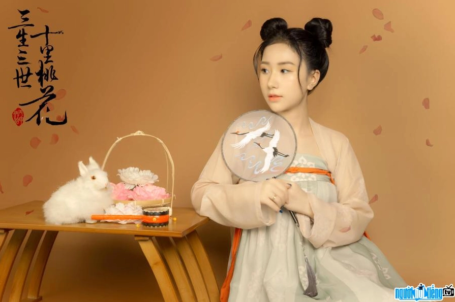Tiểu Hý trong bộ ảnh cổ trang duyên dáng